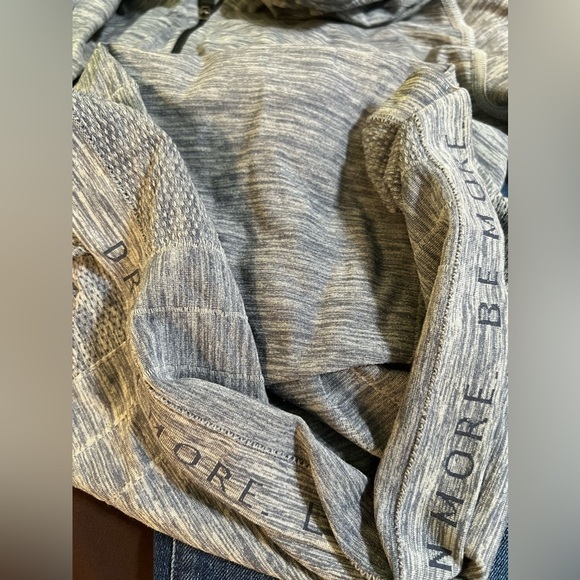 Alphalete Quarter Zip - Picture 3 of 10